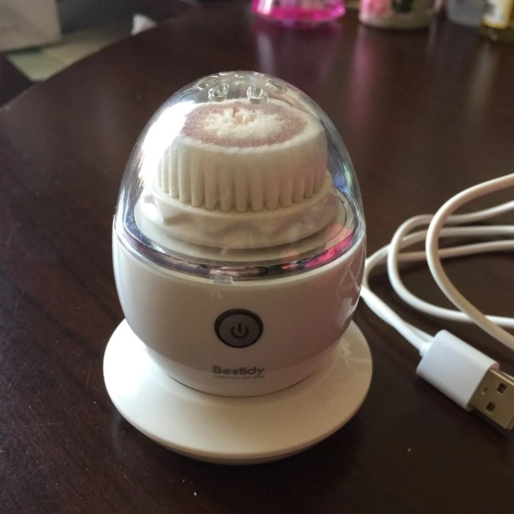 electric face scrubber